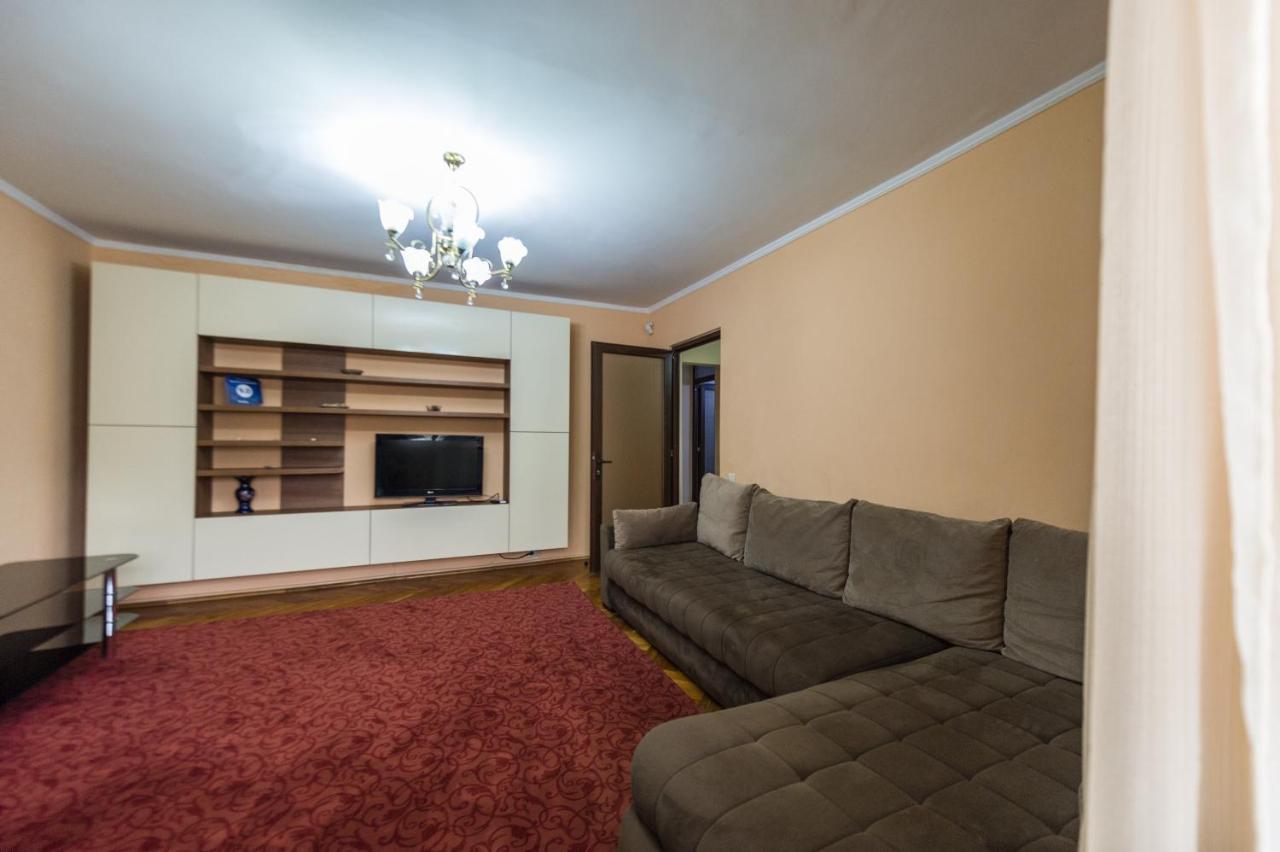 Apartament Carol Davila Piteşti Exterior foto