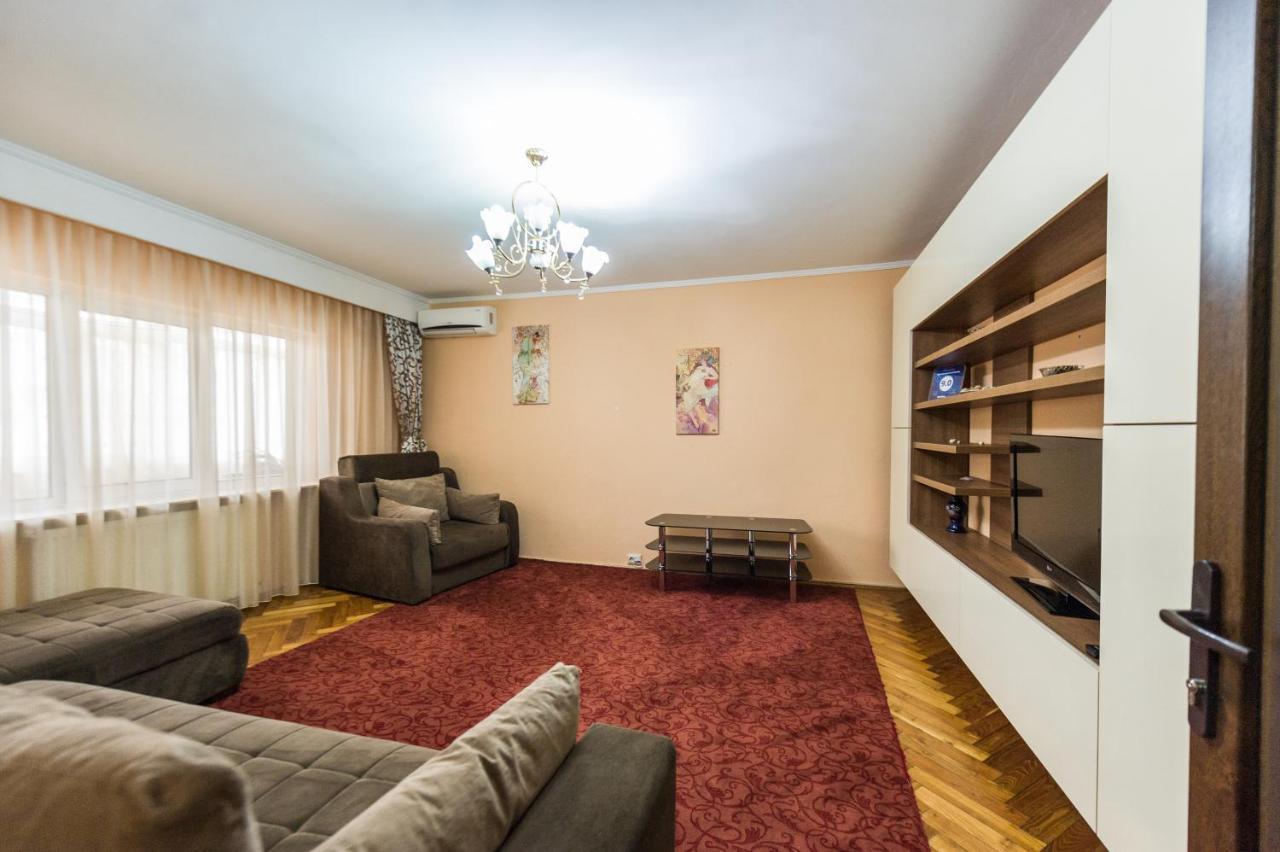 Apartament Carol Davila Piteşti Exterior foto